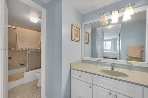 5001 Collins Avenue Miami Beach FL 33140
