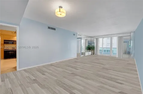 5001 Collins Avenue Miami Beach FL 33140