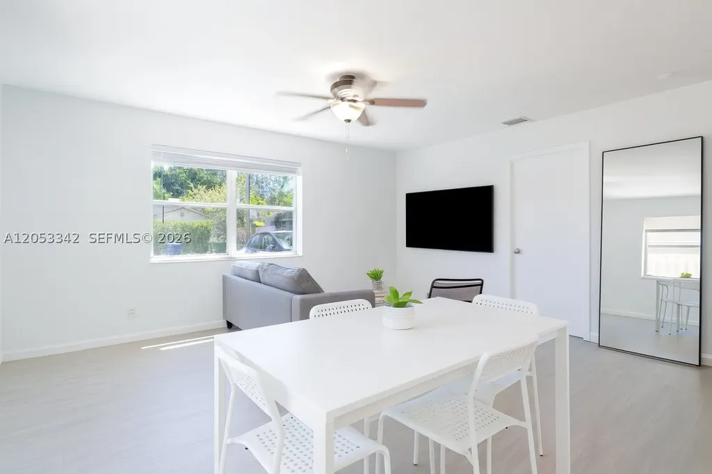 605 SW 14th Terrace Fort Lauderdale FL 33312