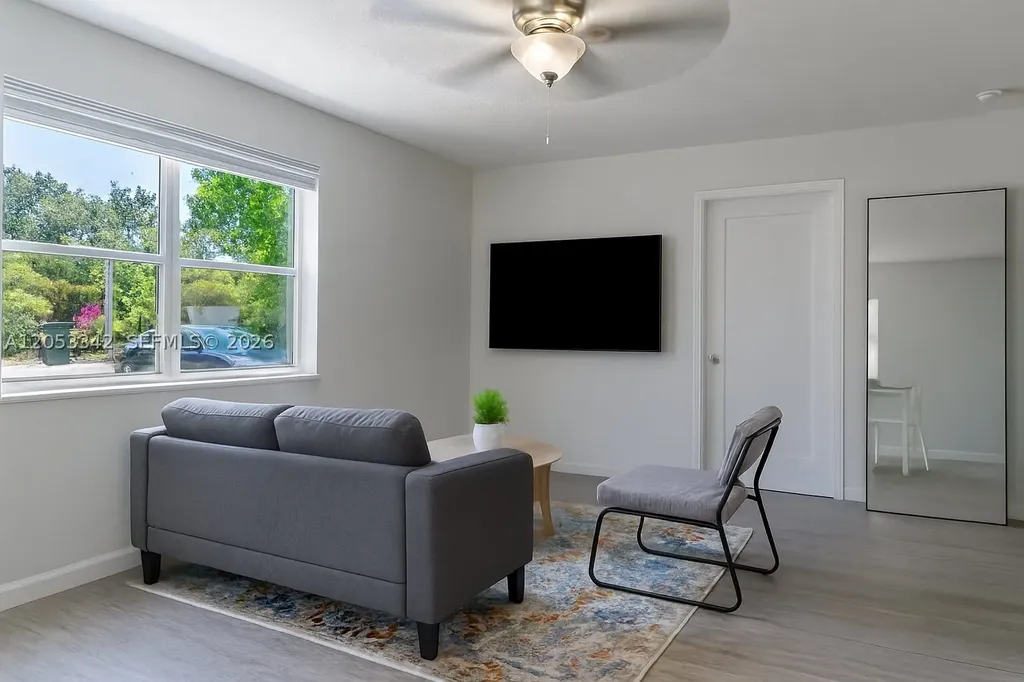 605 SW 14th Terrace Fort Lauderdale FL 33312