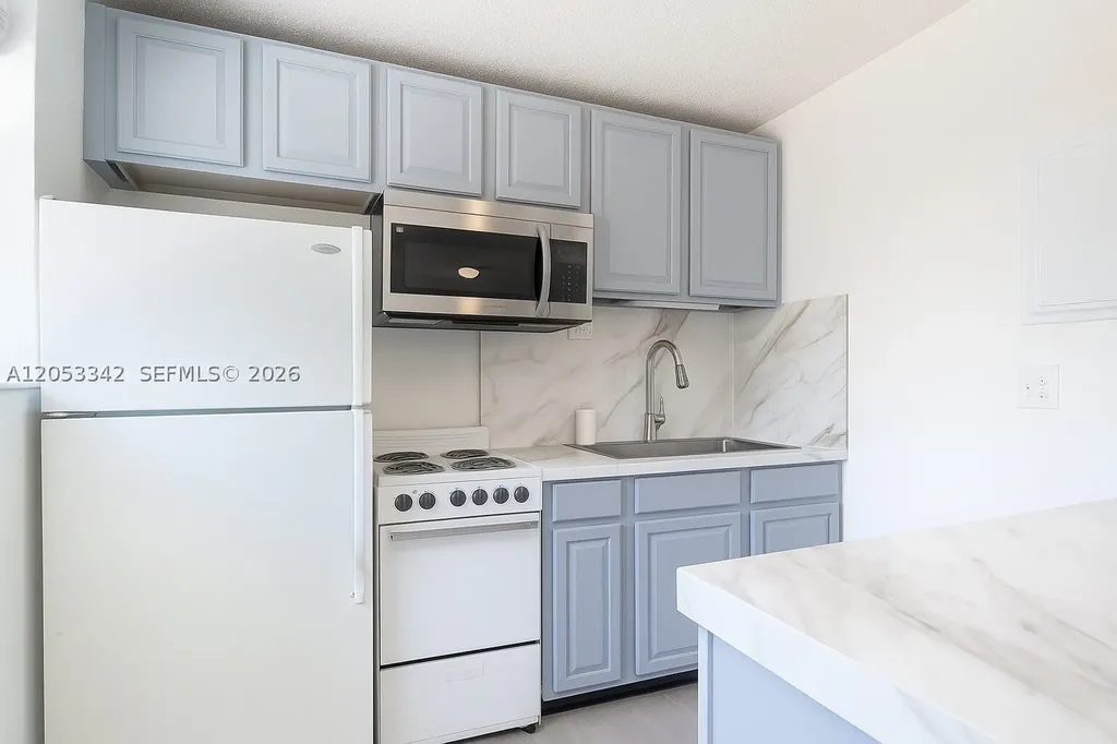 605 SW 14th Terrace Fort Lauderdale FL 33312