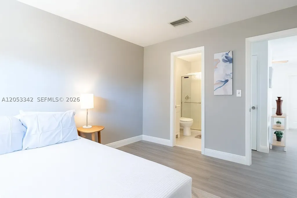605 SW 14th Terrace Fort Lauderdale FL 33312