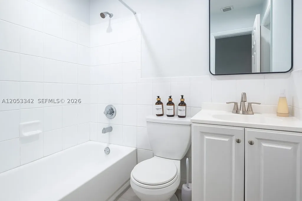 605 SW 14th Terrace Fort Lauderdale FL 33312
