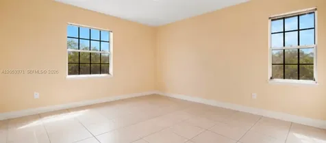 Miami FL 33186
