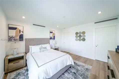 1930 Bay Drive Miami Beach FL 33141