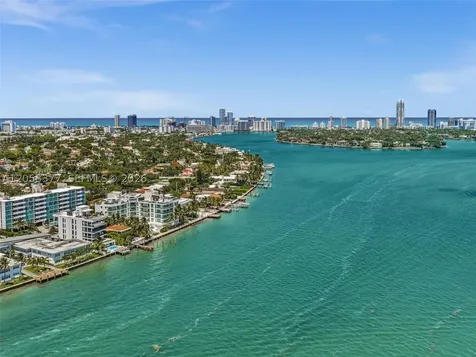 1930 Bay Drive Miami Beach FL 33141