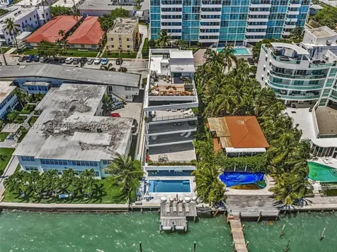 1930 Bay Drive Miami Beach FL 33141