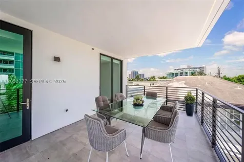1930 Bay Drive Miami Beach FL 33141