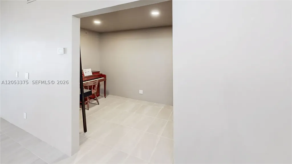 251 NW 92nd Avenue Coral Springs FL 33071