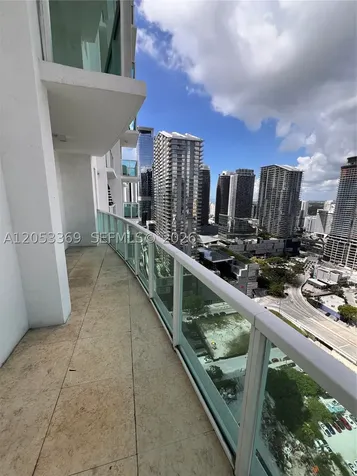 31 SE 5th Street Miami FL 33131