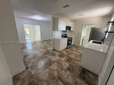 1121 NW 56th Street Miami FL 33127