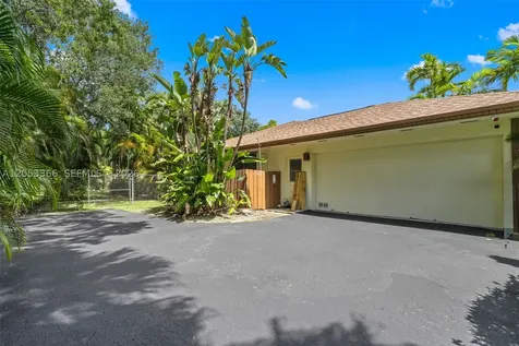 11440 SW 94th Avenue Miami FL 33176