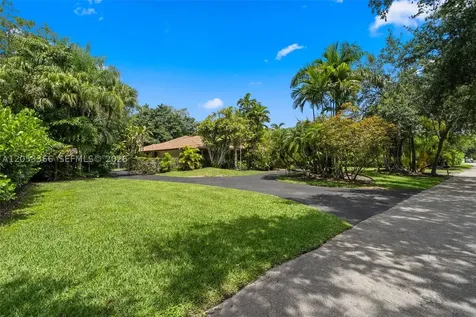 11440 SW 94th Avenue Miami FL 33176