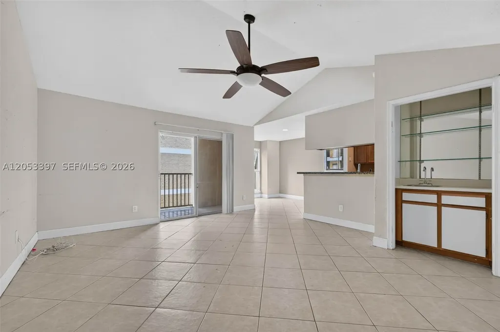 995 Riverside Drive Coral Springs FL 33071