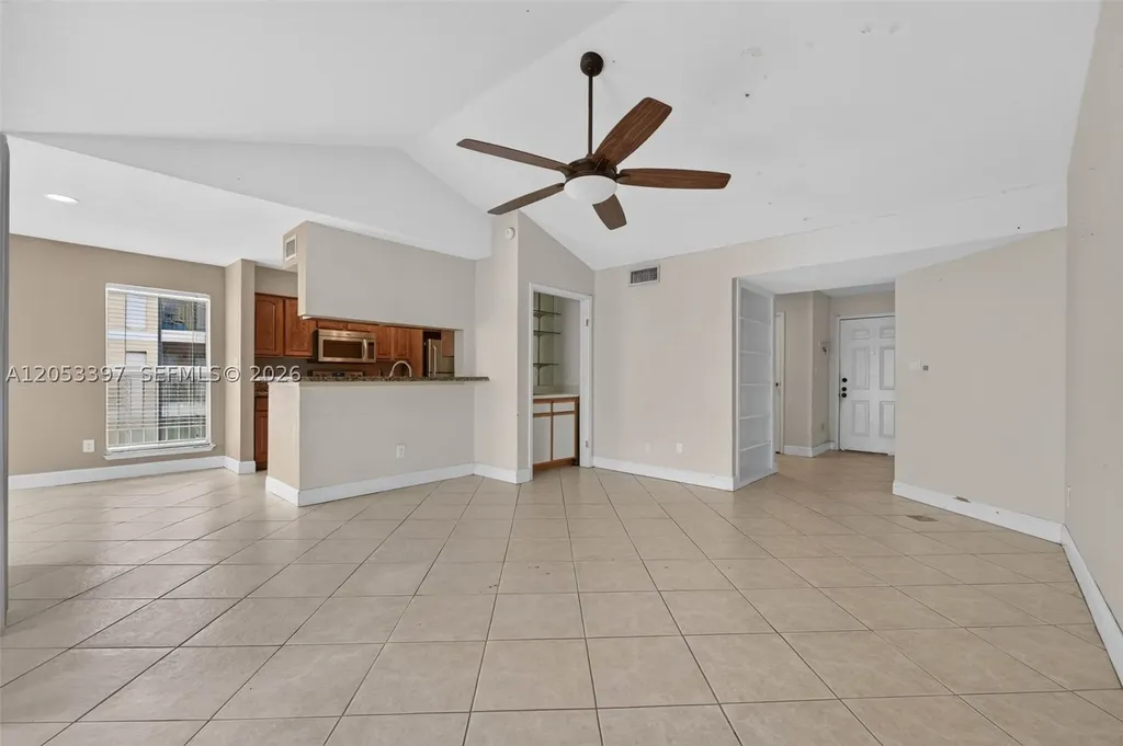 995 Riverside Drive Coral Springs FL 33071