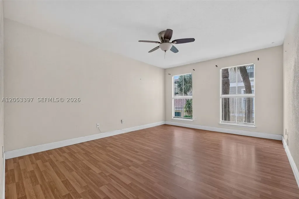 995 Riverside Drive Coral Springs FL 33071