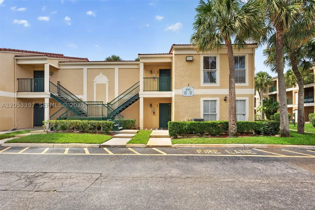 995 Riverside Drive Coral Springs FL 33071