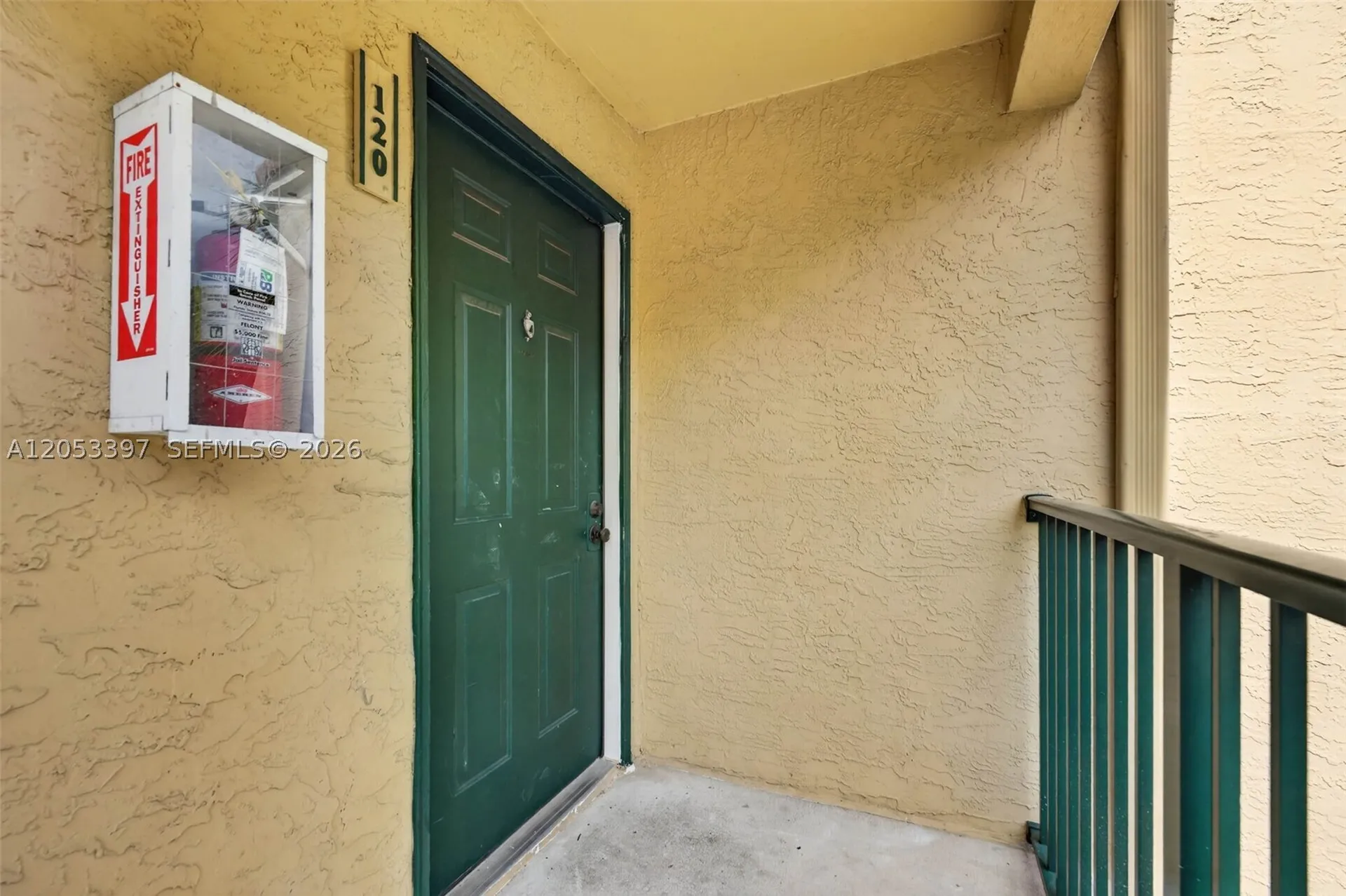 995 Riverside Drive Coral Springs FL 33071