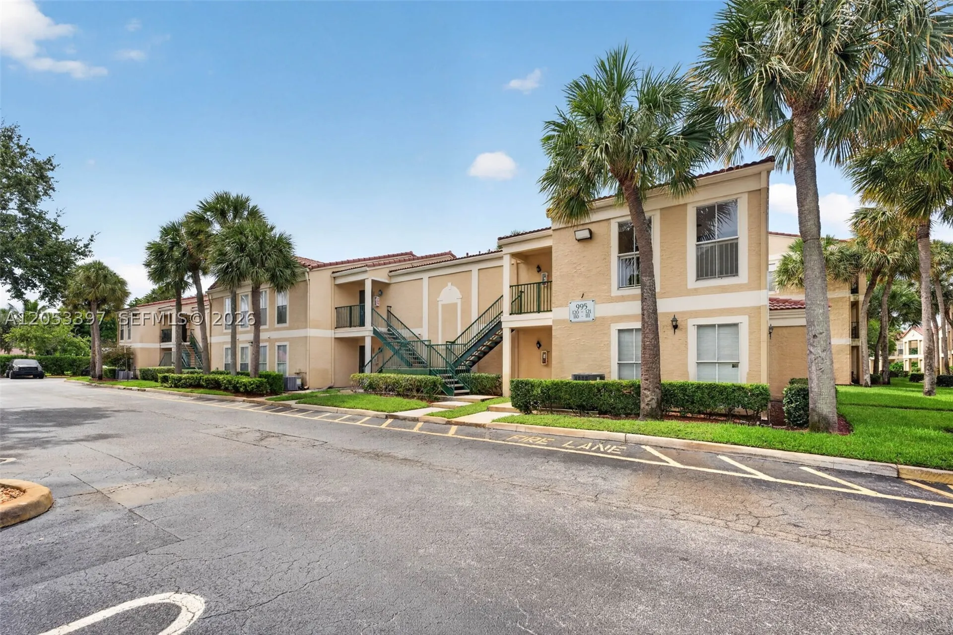995 Riverside Drive Coral Springs FL 33071