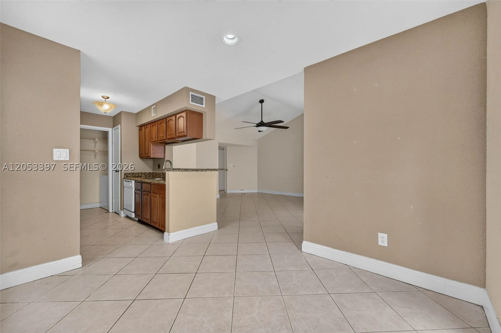 995 Riverside Drive Coral Springs FL 33071