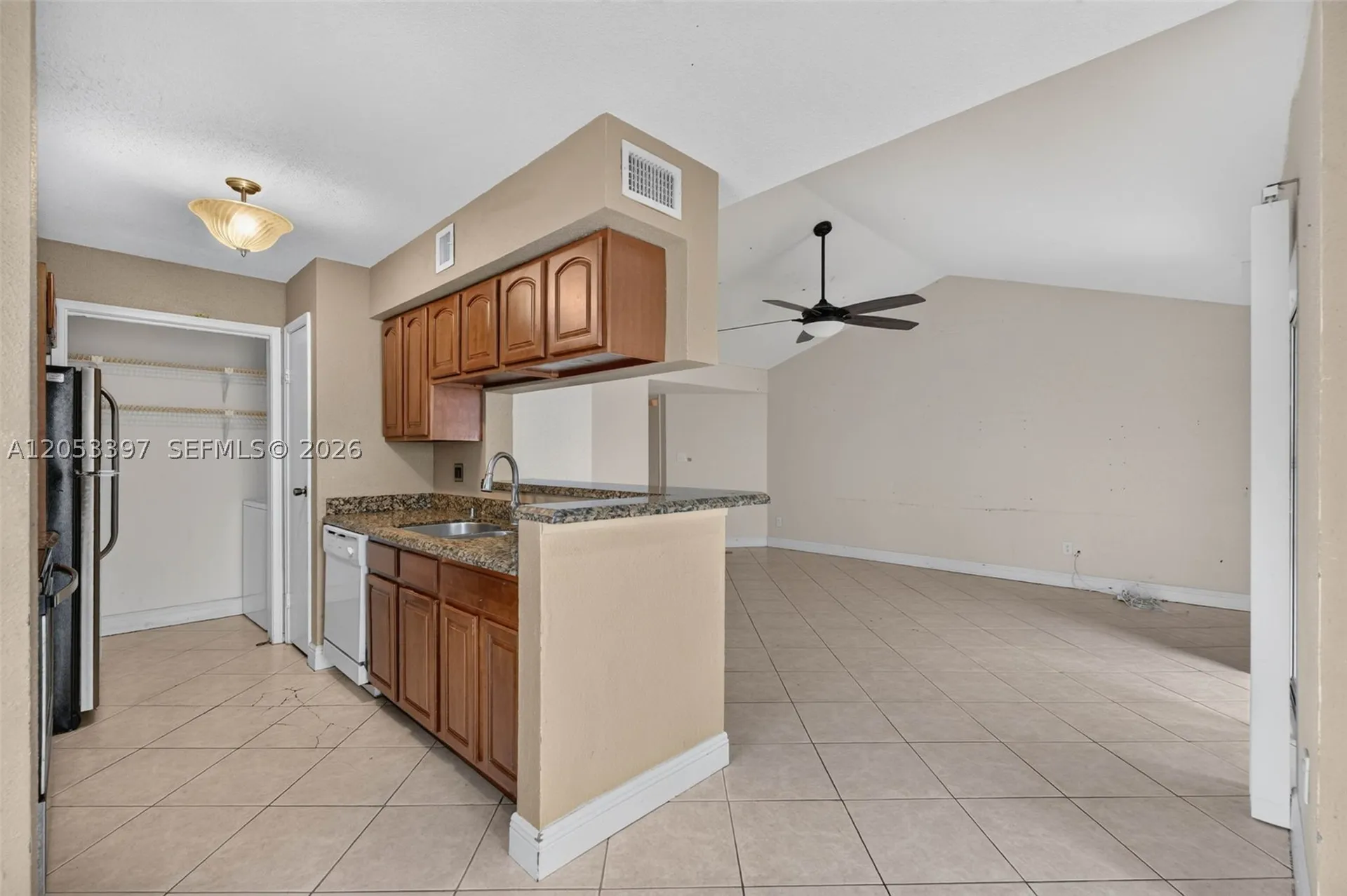 995 Riverside Drive Coral Springs FL 33071