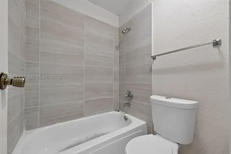 995 Riverside Drive Coral Springs FL 33071