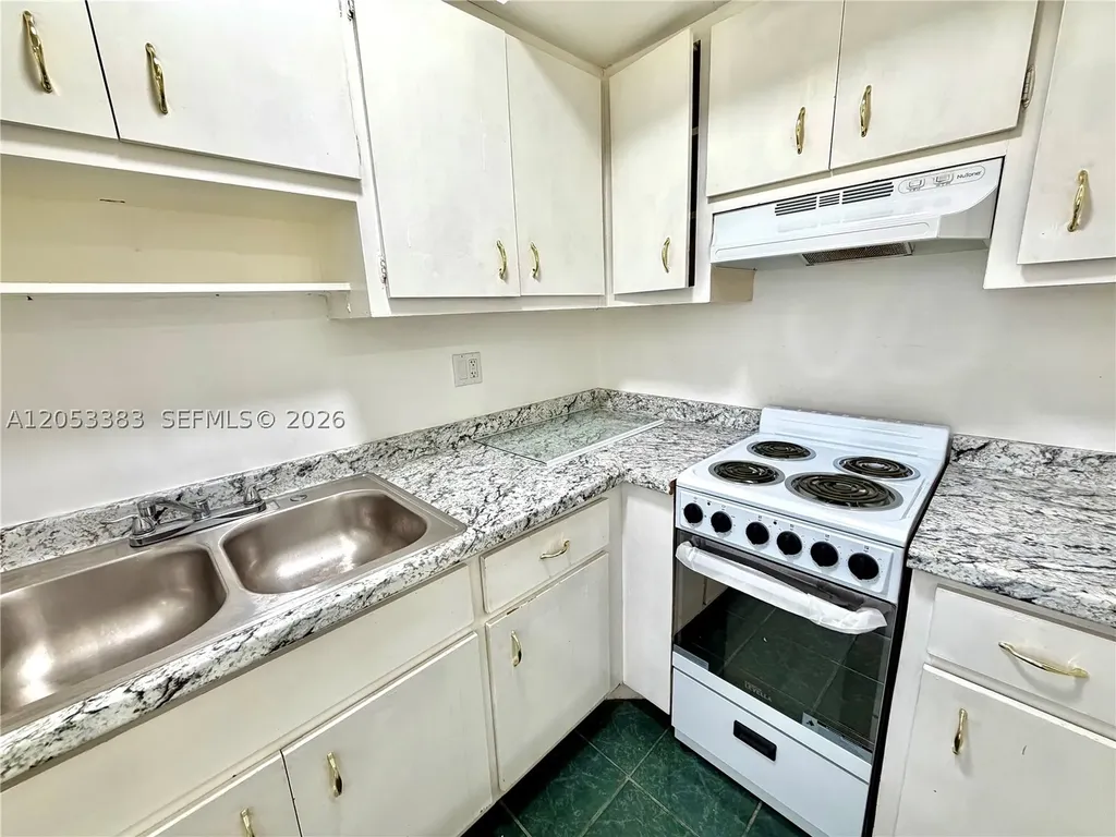 905 SE 13th Street Fort Lauderdale FL 33316