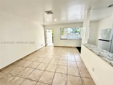 905 SE 13th Street Fort Lauderdale FL 33316
