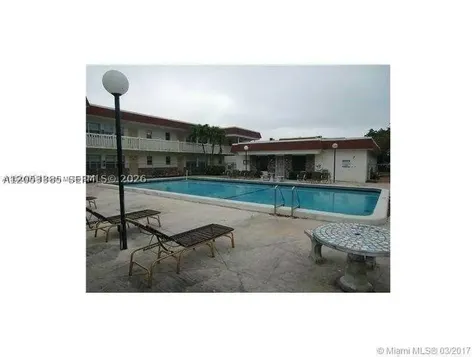 4165 SW 67th Avenue Davie FL 33314