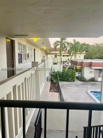4165 SW 67th Avenue Davie FL 33314