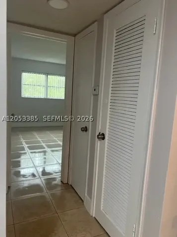 4165 SW 67th Avenue Davie FL 33314