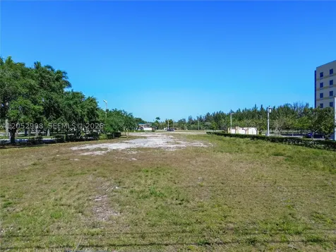 352XX S Dixie Highway Florida City FL 33034