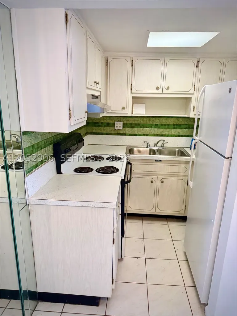 3220 NE 10th Street Pompano Beach FL 33062