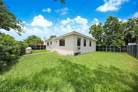 3640 SW 11th Street Miami FL 33135