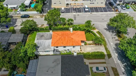 3640 SW 11th Street Miami FL 33135