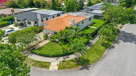 3640 SW 11th Street Miami FL 33135