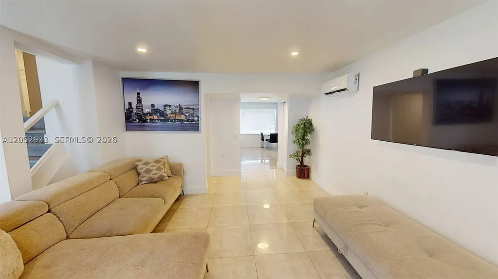 1904 SW 28th Street Fort Lauderdale FL 33315
