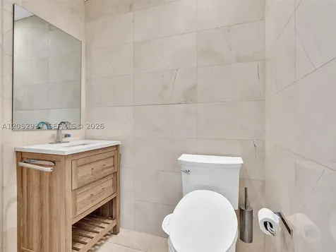 17001 Collins Avenue Sunny Isles Beach FL 33160