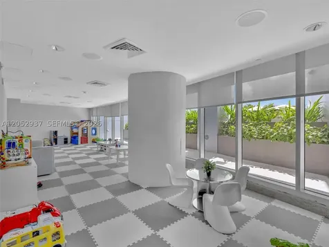 17001 Collins Avenue Sunny Isles Beach FL 33160