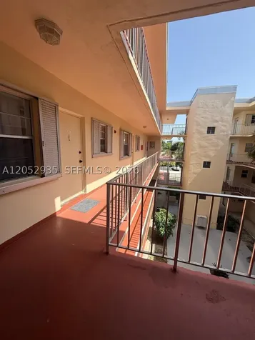 1747 Rodman Street Hollywood FL 33020