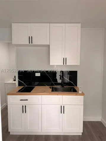 2254 NW 102nd Street Miami FL 33147