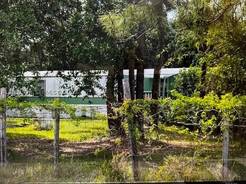 670 S Orange Clewiston FL 33440