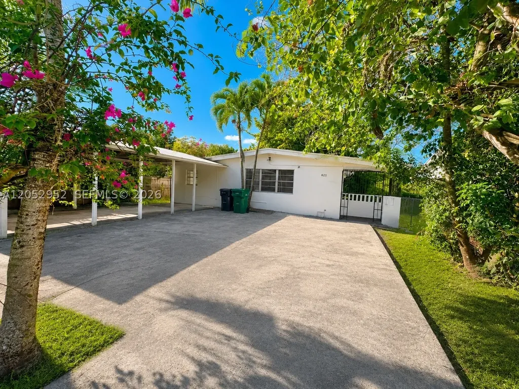 821 SW 2nd Street Florida City FL 33034
