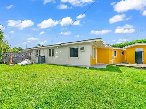 1430 SW 102nd Court Miami FL 33174