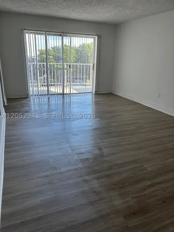 488 NW 165th St Road Miami FL 33169
