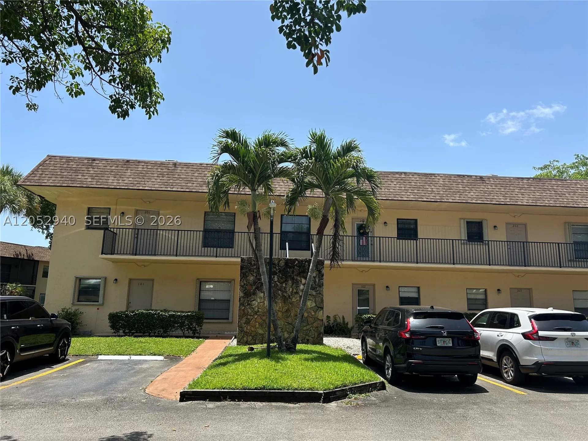 200 Gate Road Hollywood FL 33024