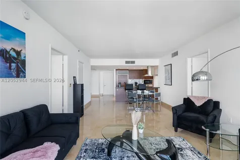 495 Brickell Miami FL 33131