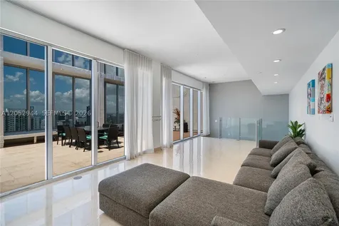 495 Brickell Miami FL 33131