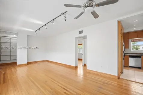 1100 Venetian Way Miami FL 33139