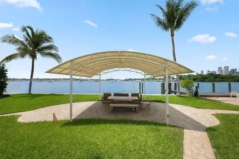 1100 Venetian Way Miami FL 33139